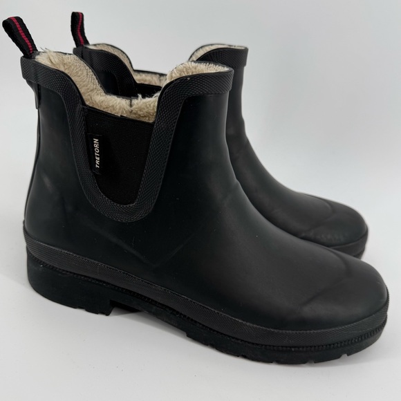 Tretorn Shoes - Tretorn Lina Women's Size 9  Faux Fur Lined Waterproof Chelsea Rain Boot, Black